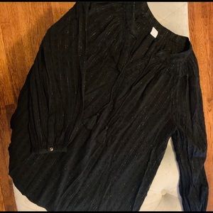 Old Navy 3/4 Sleeve Black and Silver Flowy Tunic